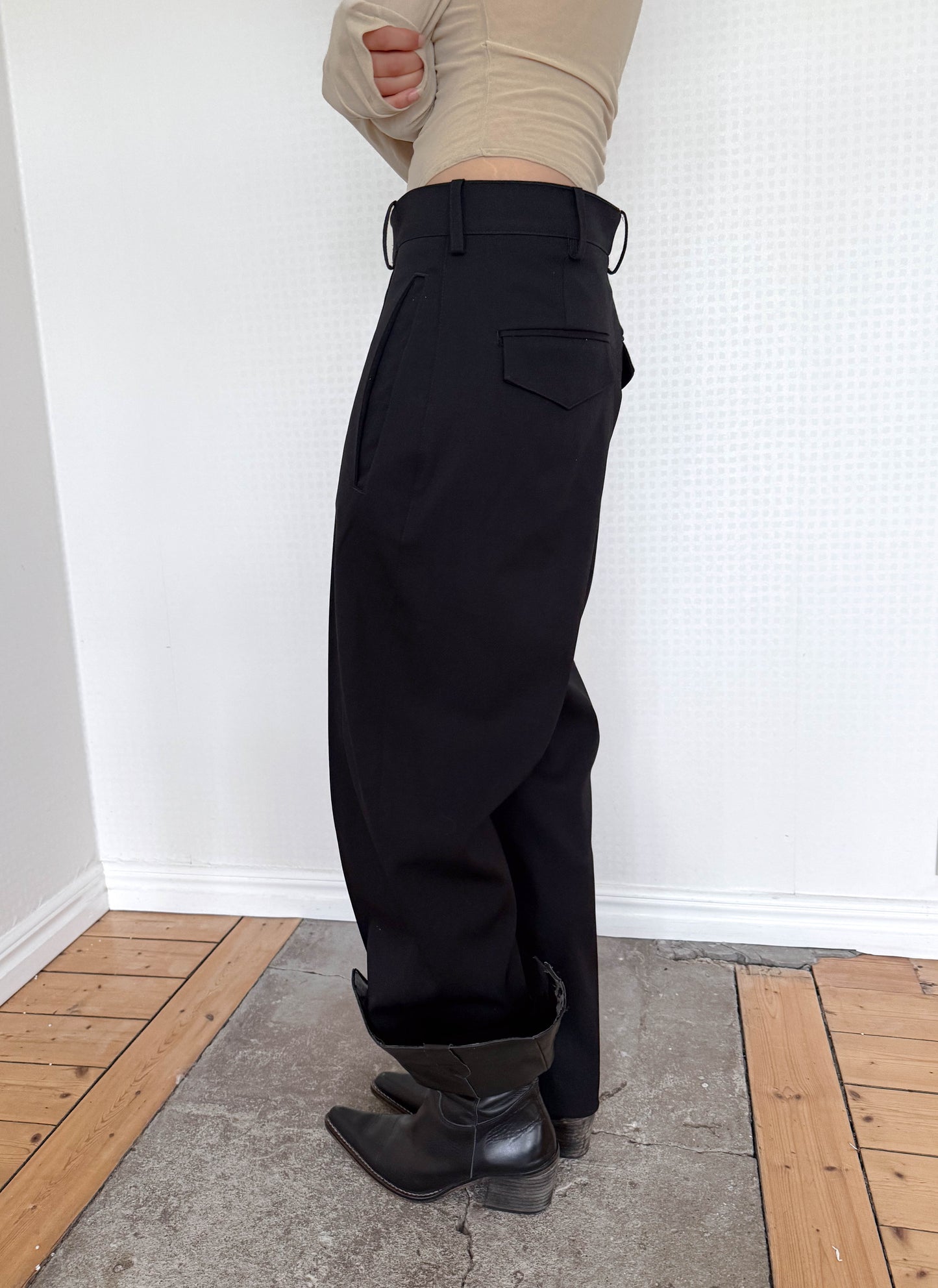 THYRA TROUSERS BLACK WOOL