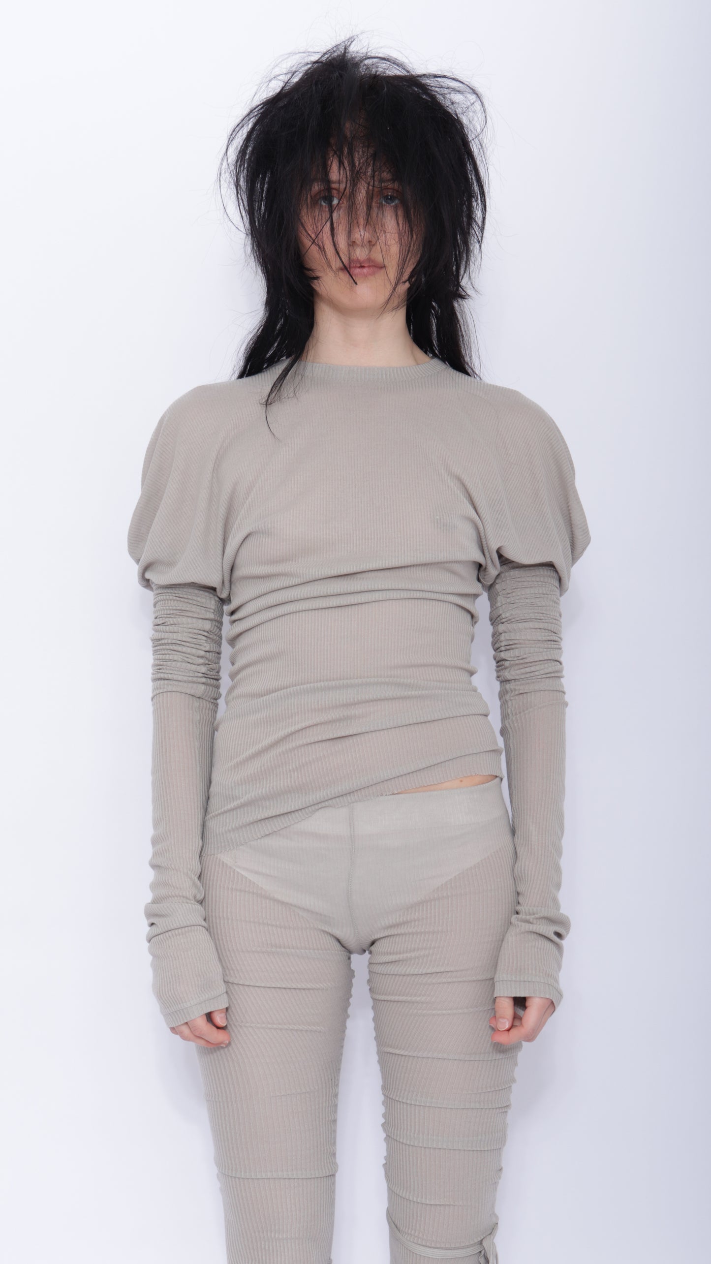Tora Draped Long Sleeve Top: Pale Grey